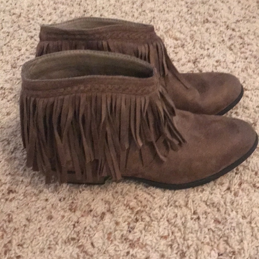 Tan Suede Flat Fringe Booties - Size 10